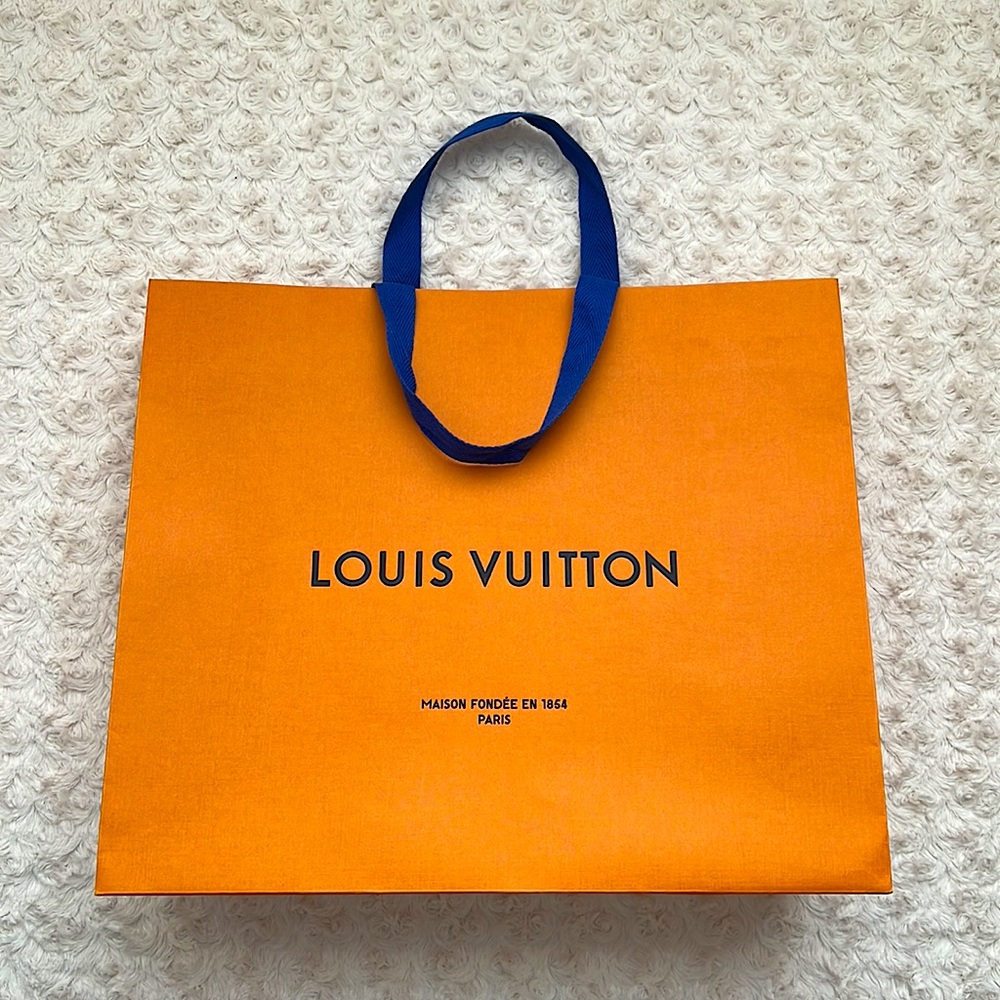 Louis Vuitton Shopping Bag Authentic, Embossed Logo, Fabric Handles